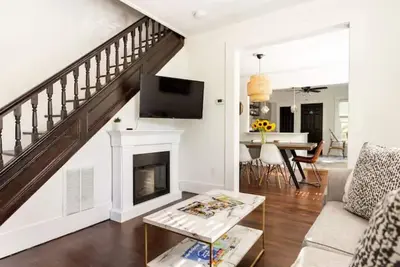 Image de Northfork Townhouse- walk to all/ newly renovated