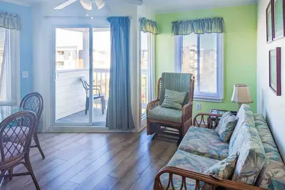Image de Third-Floor Condo with Ocean View Balcony, WiFi & Shared Pools/Hot Tub/Tennis