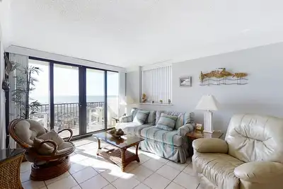 Image de Oceanfront, 5th-Floor Condo with Ocean View, WiFi & Shared Pools/Hot Tub/Gym