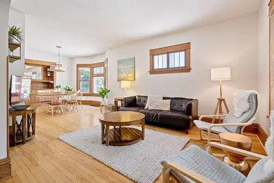 Image de Stunning 3br close to everything! Clean and bright