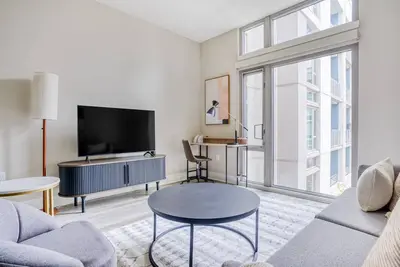 Image de Mod Mission Bay 1br w/ Gym & Pool, walk to Caltrain & Muni, by Blueground