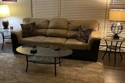 Image de Downtown Elmhurst! Where else would you want to be! !