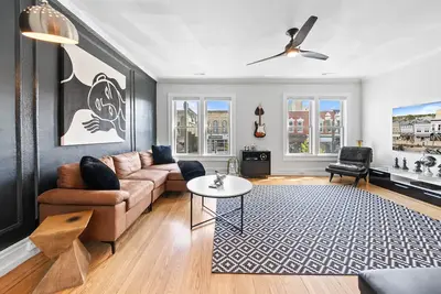 Image de Rooftop On Main-Downtown Lake Geneva!