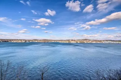 Image de Lakefront Ozarks Condo By Golf & Restaurants!