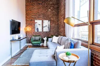 Image de Modern Old City Loft - Downtown Knoxville