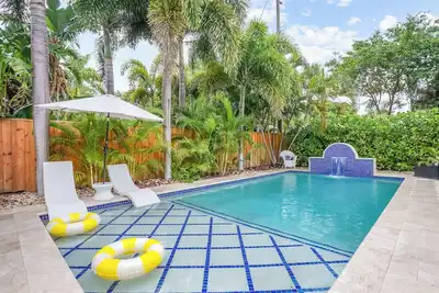 Image de New! Villa Del Sol -- 7 minutes to Beach w/ Saltwater Pool