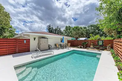 Image de Gorgeous, Update Pool Home 5 Minutes to Siesta-Home to the Best Beach in the Us