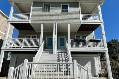 Image de Cheerful, 3 bedroom townhome, 2 blocks from beach, family-friendly, beach ready