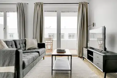 Image de Sunny Leopoldstadt Studio w/ Rooftop & Bbq, near Metro U2, by Blueground
