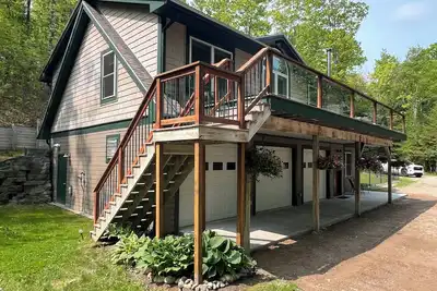 Image de Riverbend Retreat with Hot Tub