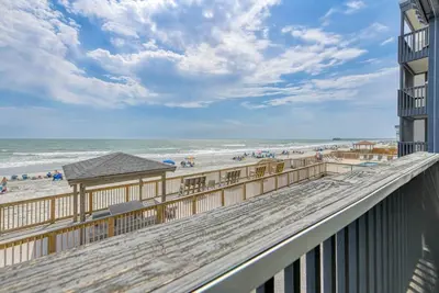 Image de Sea Oaks 107, 2 Bedroom, 2 Bathroom, Oceanfront condo