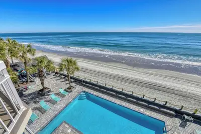 Image de Water's Edge 312 - Three-bedroom, Two-and-a-half-bath Oceanfront Condo