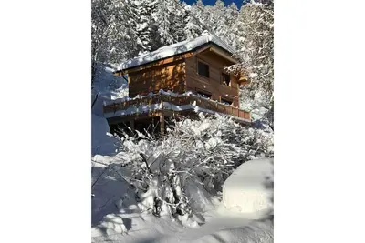 Image de chalet montagne proche remontée mécanique à Praloup 1500, dans les  alpes du sud