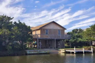 Image de Waterfront, Dog friendly, & private boat ramp