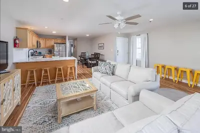 Image de Spacious 3br 2ba, 1Block to Beach, Pool, Bbq