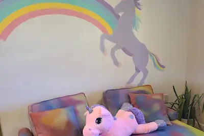 Image de The Unicorn House w\/ Hot Tub, Pool, 9 min