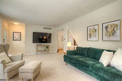 Image de Family Home Near Beaches & Downtown w/ Foosball