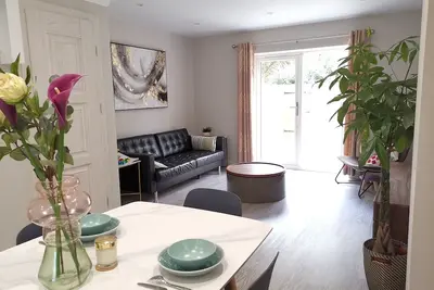 Image de Bournemouth cottage 6mins from beach, free parking
