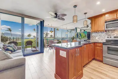 Image de Ground Floor Treasure: Beautiful Oceanfront Retreat - Kihei Surfside #107