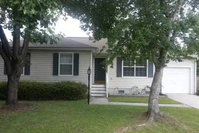 Image de 3br/2ba+Bonus Room+Garage, 1, 200 sqft Cul-de-Sac- between beach and downtown