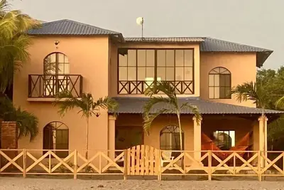 Image de Maison du Soleil beach front property located in playa Guasacate Popoyo Rivas