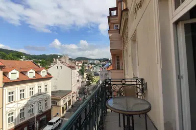 Apartment 63m2 with balcony in the spa city center