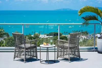 Image de 3 Bedroom Apartment in the heart of Airlie Beach with 180 degree views.