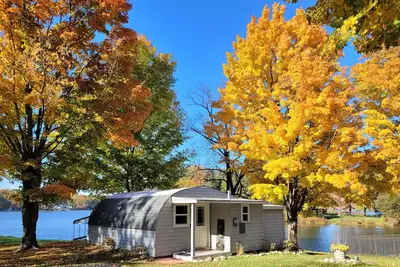 Image de Lakeside Quonset Hut, Cozy And Romantic