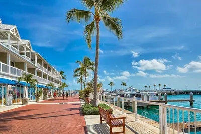 Image de King Bed Home Near Keys, Miami Beach, Everglades