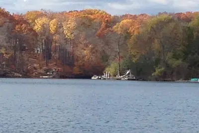 Image de Sleepy Hollow Lake - Upscale Lakefront Living on Prime part of Lake