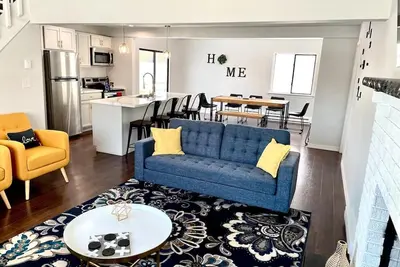 Image de *New* 15 minutes from all activities-7 beds
