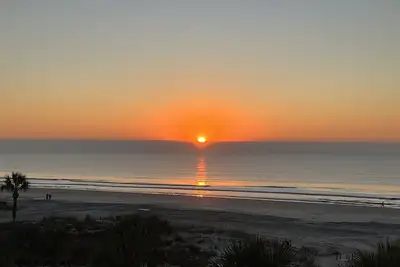 Image de Beachwood Oceanfront 2 Bedroom  2 Bath Condo With Pool