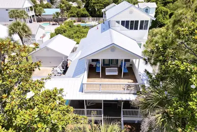 Image de 🏝Second Wind- 4 Br w/ private pool, 300 yds to beach.