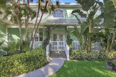 Image de Charming Key West-style 4 bedroom/3. 5 bathroom,