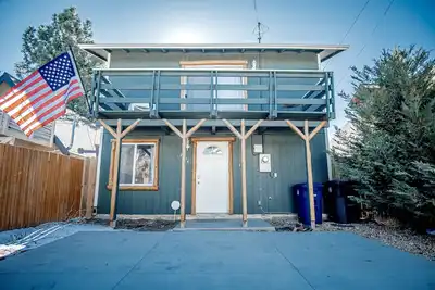 Image de Cute & Cozy Dog Friendly 2bd 1ba w/Mountain View's