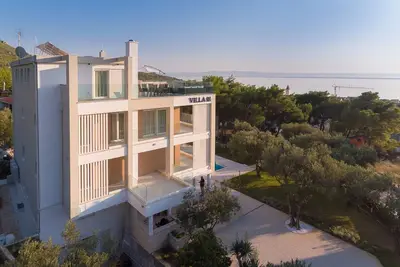 Image de Appartement de trois chambres avec air conditionné Promajna, Makarska (A-19144-a)