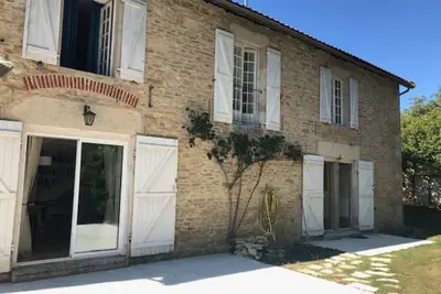 Image de Belle maison de campagne avec piscine chauffée
