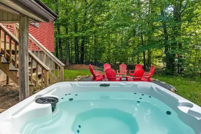 Image de Rustic Mtn Home | Hot Tub | Fire Pit| Game room