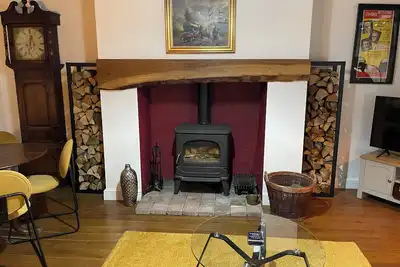 Image de Stunning Cottage with Log Burner-King Bed-Parking-Wifi-Dog Friendly