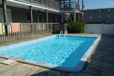Image de 3 Bedroom Townhouse with a pool only 1 1/2 blocks to the beach