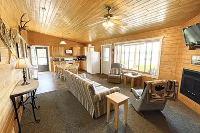 Image de 3-Bedroom Lakefront Cabin with Gas Fireplace in Nisswa, Mn- Minutes from Gull Lk