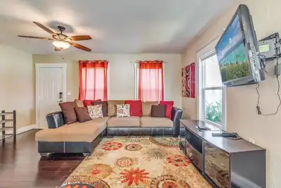 Image de Peaceful 2/1 King home near downtown West Palm Bch & Lake Worth Beach.