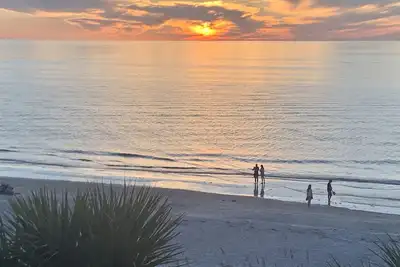 Image de Spectacular Beachfront Penthouse Condo with Private Balcony - Indian Rocks Beach