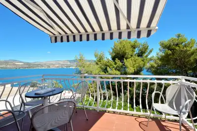 Image de D - large apt with big terrace, next to the beach