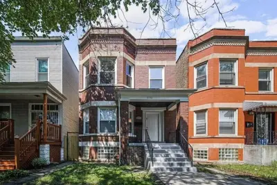 Image de 3 bedroom apartment easily 15 mins from downtown 10 mins from Chicago’s beach!