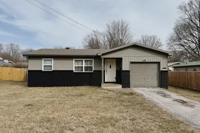 Image de Minimalistic Modern Pet Friendly Home in Sgf, Mo