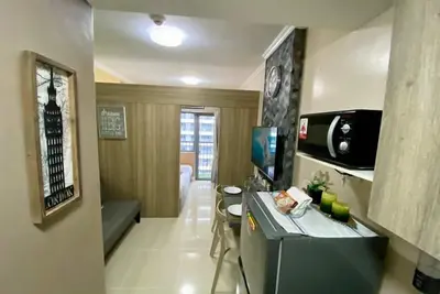 Image de 1 Br Fully Furnished Condo in Mandaluyong with Pool and Parking - Fame1, 2021