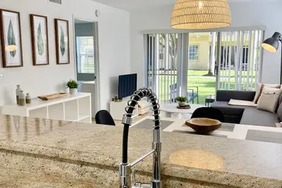 Image de Cozy 2 bed, 2 bath ground floor apartment in West Boca Raton