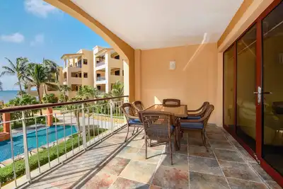 Oceanfront Condo w/ Stunning Views/Private Terrace