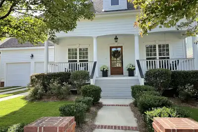 Image de Spacious & Beautiful Masters Rental Close To Tournament